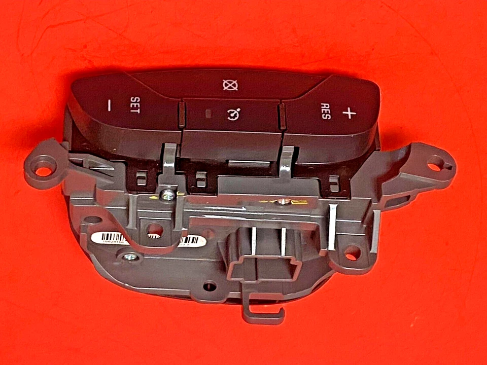 Cruise Control Switch CCA1223 GM 15824106.Cadillac Escalade.Escalade ESV. 08/14 - Image 2 of 4