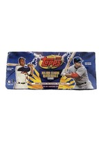2000 Topps Baseball Cards 17