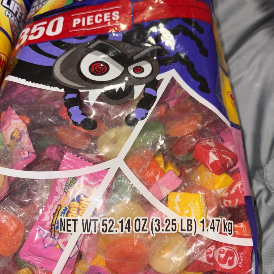 Lote de 2 STARBURST, SALVAVIDAS, HUBBA BUBBA & Gummies Halloween Candy 350Ct Bolsa Foto 4 de 4