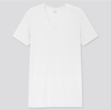 UNIQLO Men  s Dry V-Neck Short Sleeve T-Shirt White Size S 35-38 NWT