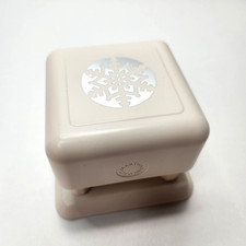 Martha Stewart Snowflake All Over Paper Punch