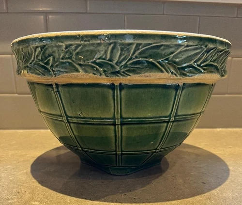 New ListingMcCoy(?) Mixing Bowl/Windowpane Leaf Band-Green-Stoneware 10 x 6