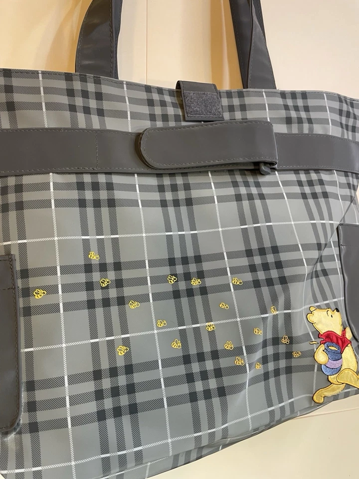 Bolso de Pañales Winnie the Pooh De Colección Y2K Bolso de Mano a Cuadros Vinilo Disney Años 2000 Resistente al Agua Foto 3 de 4