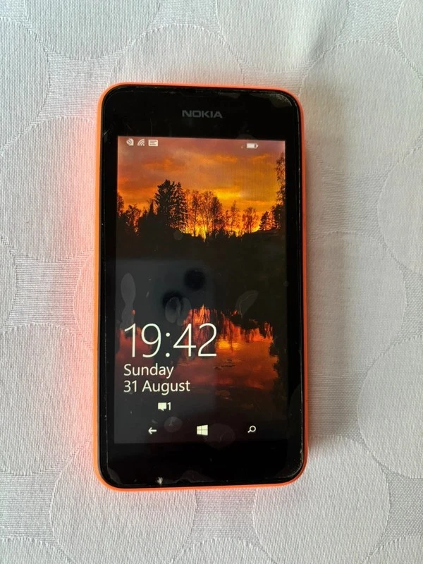 Nokia Lumia 530 - 4GB - Orange (Unlocked) Smartphone - Image 2 of 4