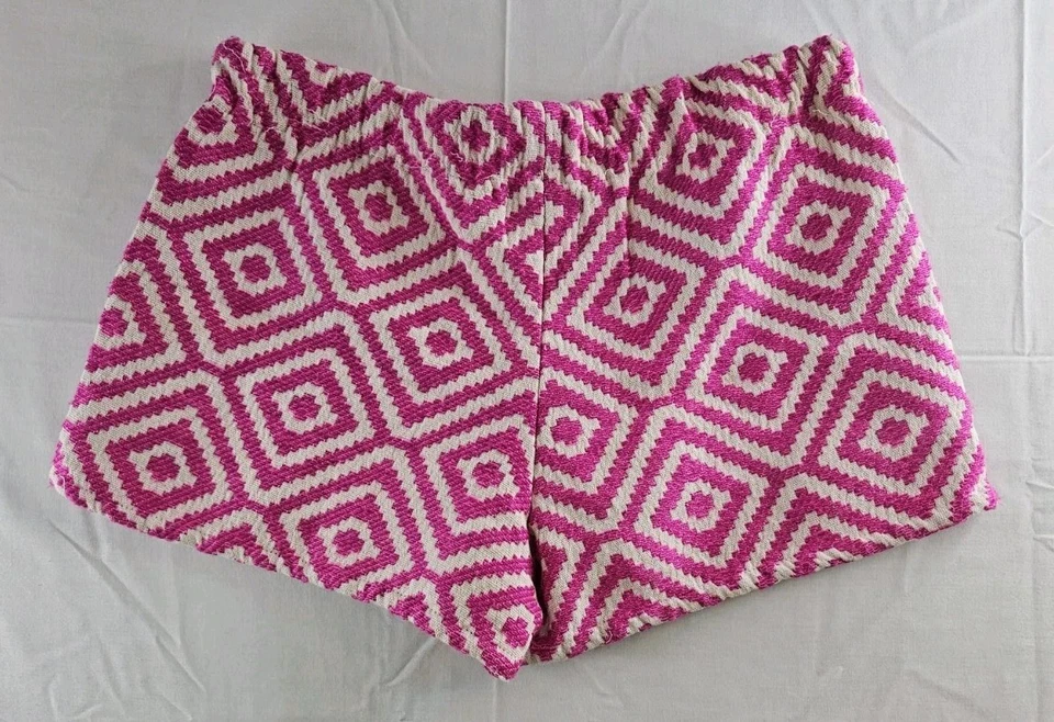Judith March Shorts Women’s Sz Small Pink Crochet Overlay Geometric  S Festival  - Изображение 2 из 4