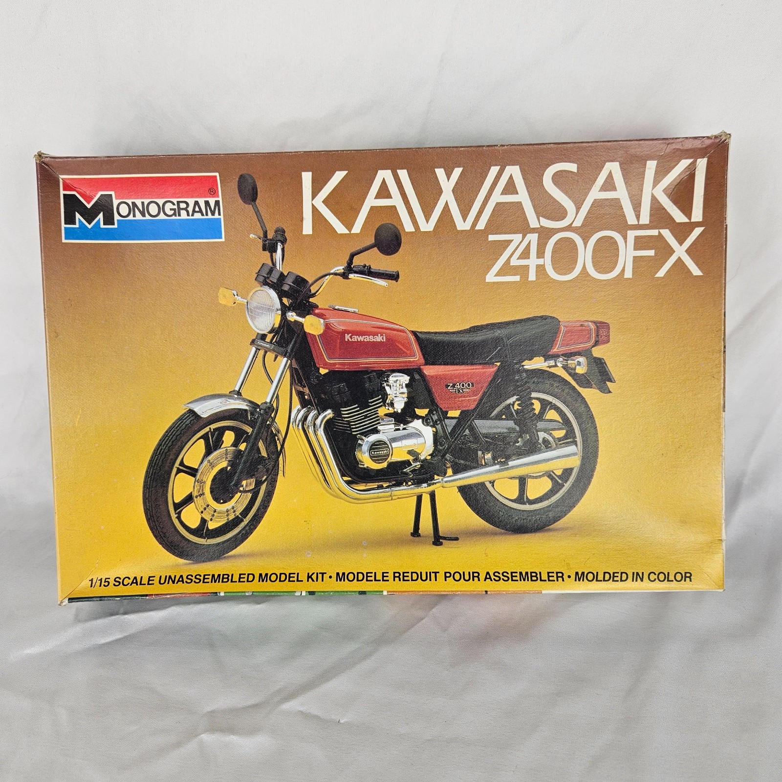 Monogram Kawasaki Z400FX 1/15 Scale Plastic Model Kit