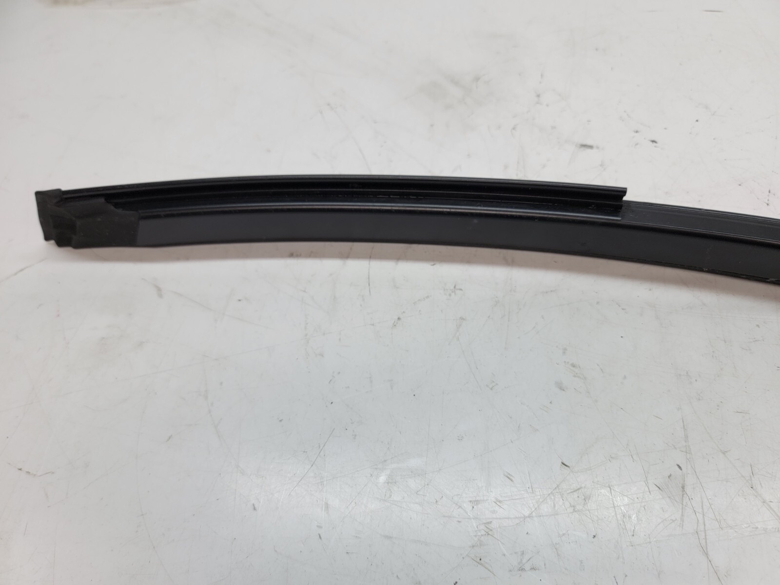 LAMBORGHINI AVENTADOR DRIVER LEFT SIDE DOOR WINDOW GUIDE OEm 470837403F