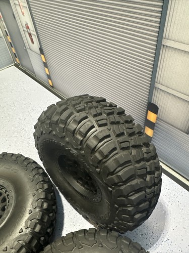 AXIAL SCX6 Jeep Wrangler Tires 17mm Hex Wheels w/ Caps - Picture 9 of 24