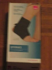 MEDI Protect. Lace-Up Ankle Support (Black) SMALL 62052 NEW OPEN BOX