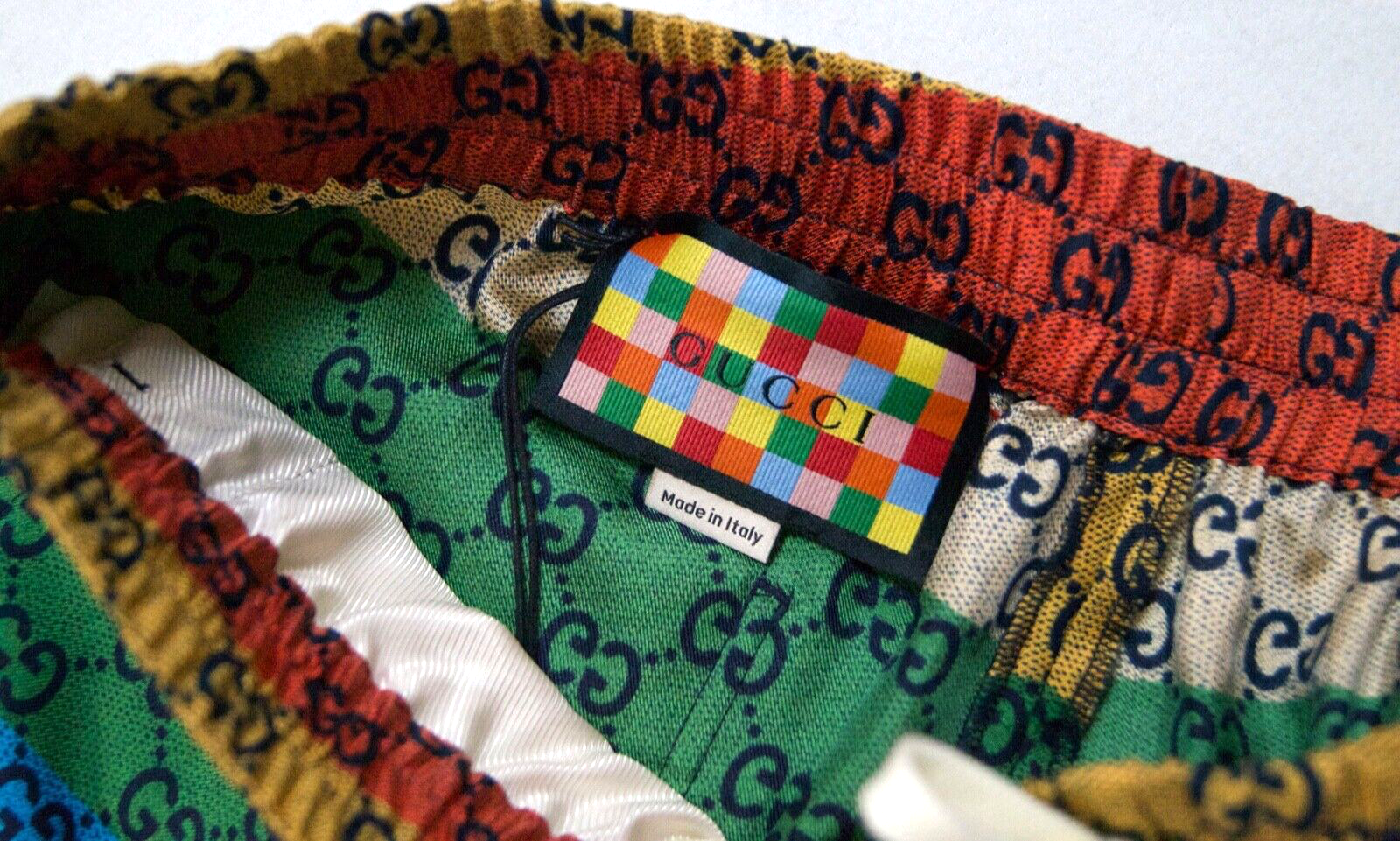 Foto 6 di 8