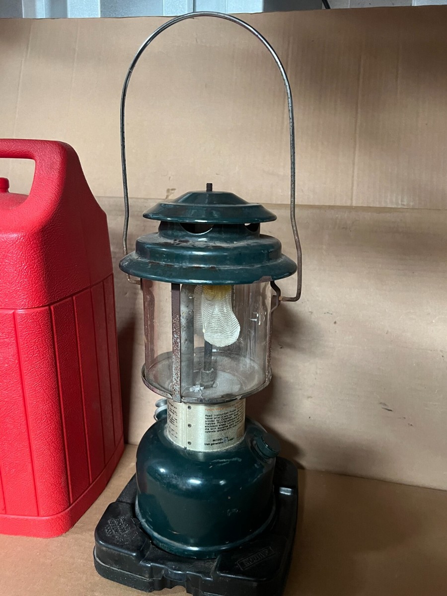 Vintage Coleman CLX Adjustable Green Double Mantle Lantern w/ Red