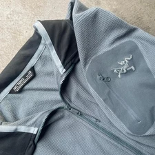 Grey/ light blue Arc'teryx