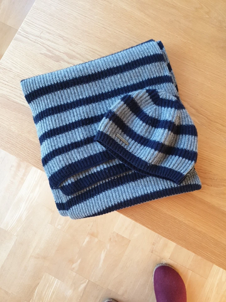 AJ   Armani Jeans  Schal und Mütze  Wolle Cashmere Seide Blau Grau - Bild 4 von 4