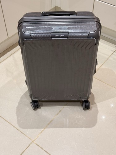 Samsonite Lite-Box Spinner 55cm Cabin Suitcase — Eclipse Grey (Brand New)
