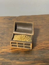 Safari LTD. Treasure Chest