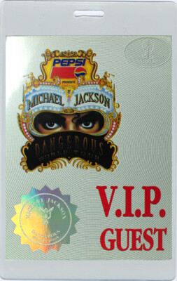MICHEL JACKSON TEMPUR クッション　VIPパス付 MICHEL JACKSON TEMPUR クッション VIPパス付 - メルカリ