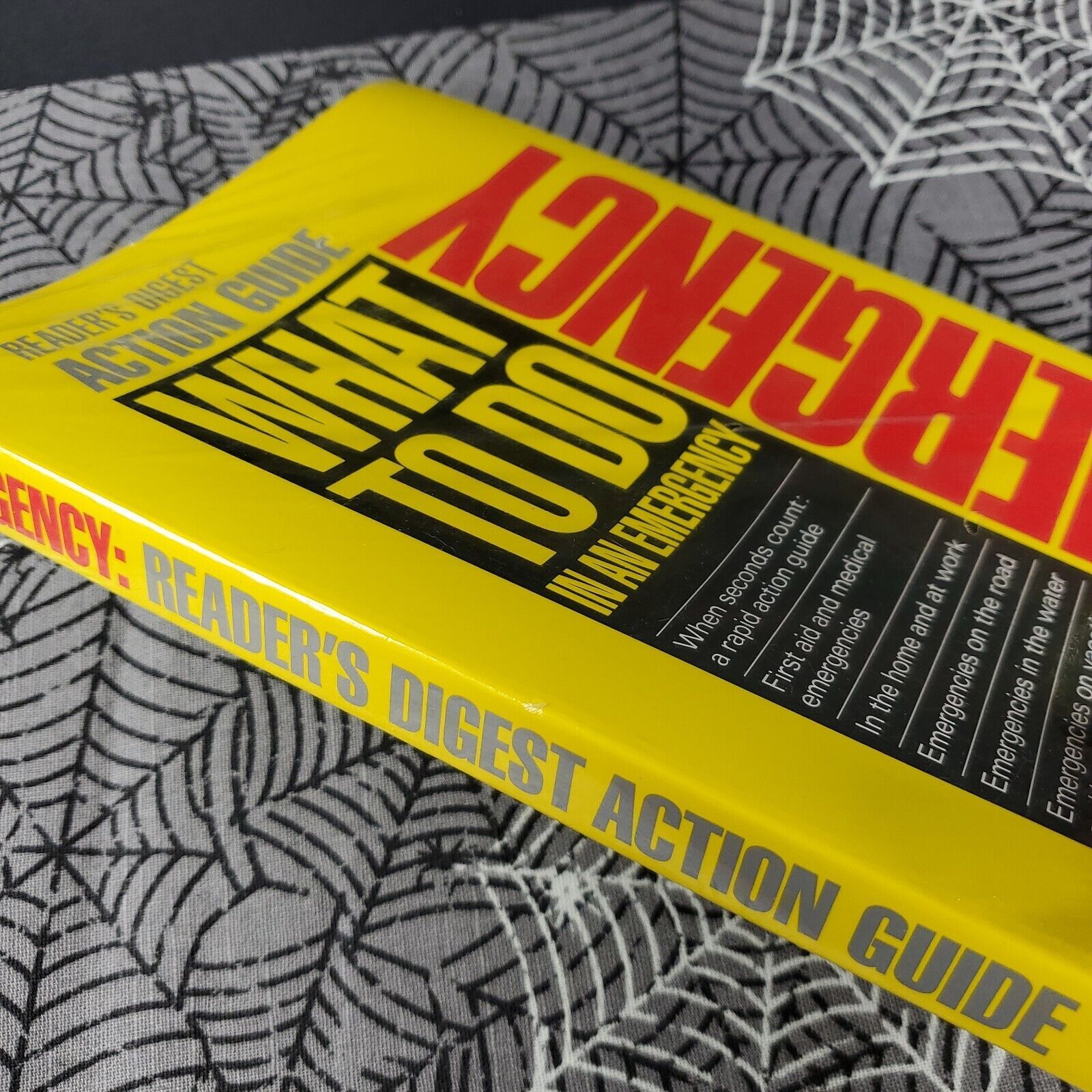 READER'S DIGEST ACTION GUIDE ~ WHAT TO DO IN AN EMERGENCY New Sealed Paperback 