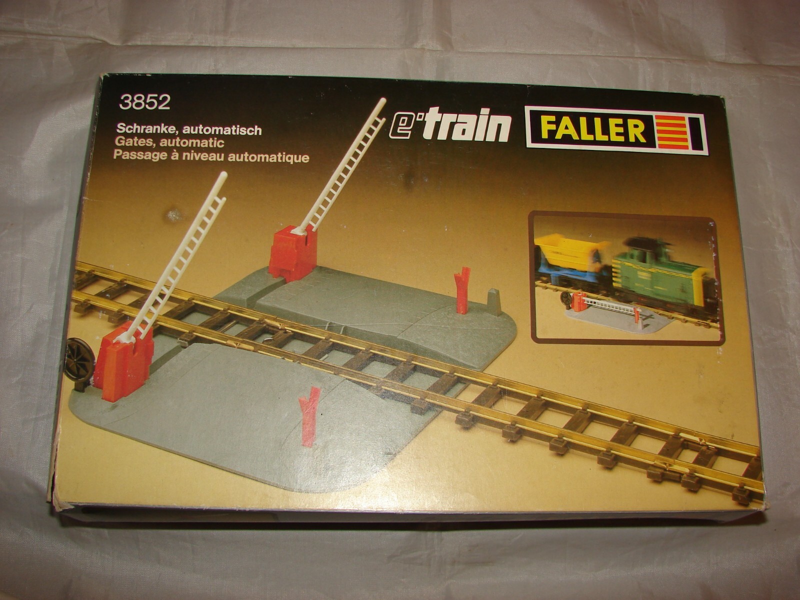 FALLER O 0 PASSAGE A NIVEAU AUTOMATIQUE 3852 TRAIN ELECTRIQUE BOITE | eBay