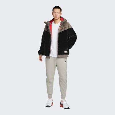 Nike CNY Year Of The Rabbit Windrunner Jacket With Splicing Nike CNY Year Of The Rabbit Windrunner Jacket With Splicing