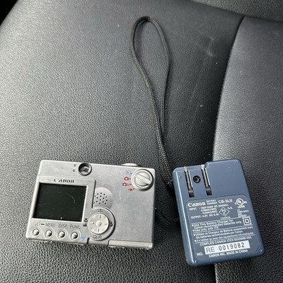 Canon PowerShot Digital ELPH SD1000 7.1MP Digital Camera - Silver