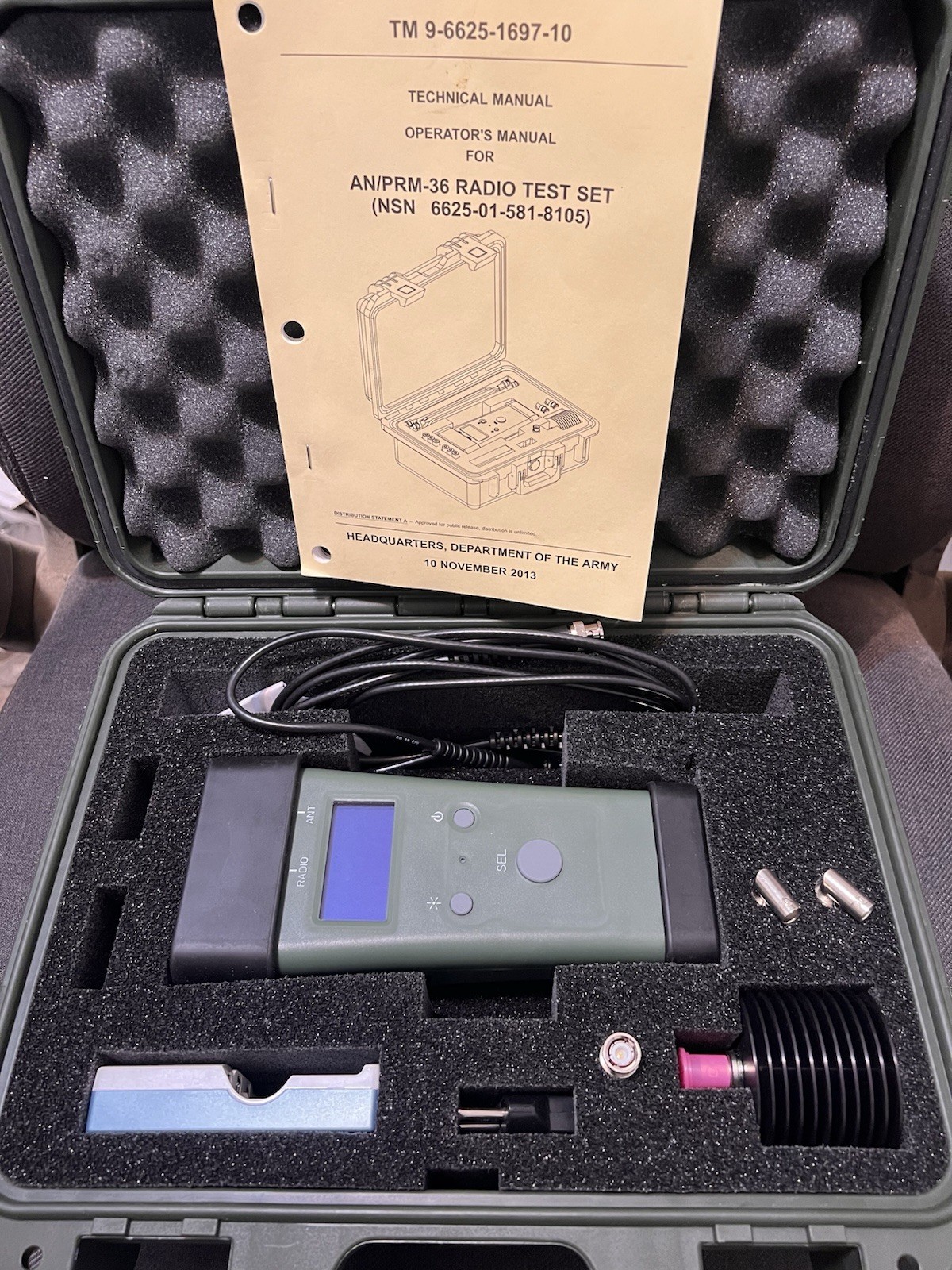 MILITARY SURPLUS RADIO TEST SET KIT AN/PRM-86 MODEL: 900859-001 WITH CASE