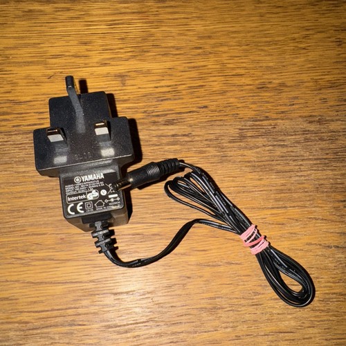 Yamaha MG06X Cavo Alimentazione Mixer UK, MU18-D120150-B2 Apparecchio Audio/Video - Foto 3 di 7