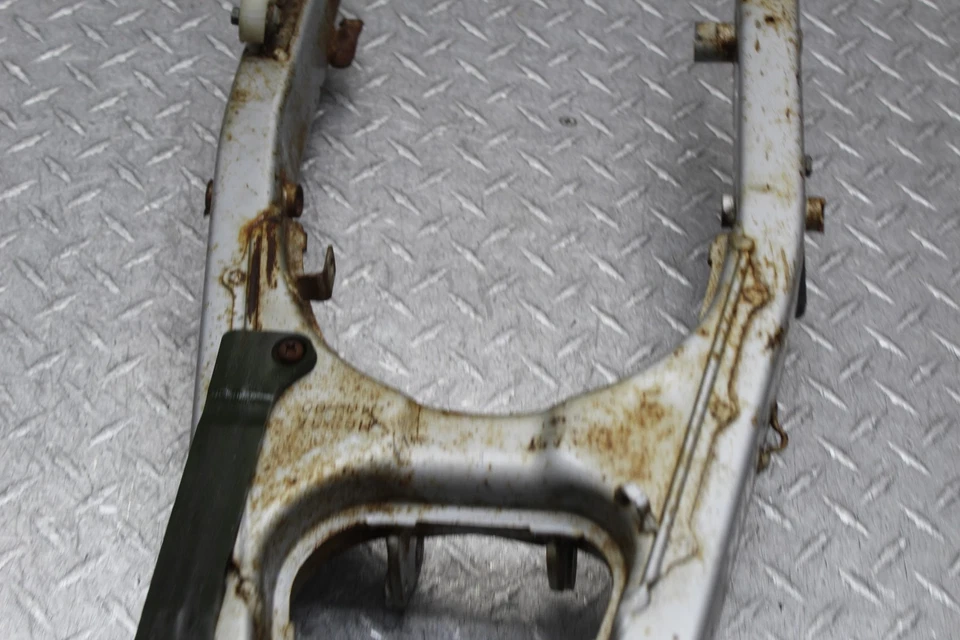 1983 HONDA XL600R ПОВОРОТНЫЙ РЫЧАГ ПОДВЕСКИ 52100-MG2-670 - Изображение 3 из 4