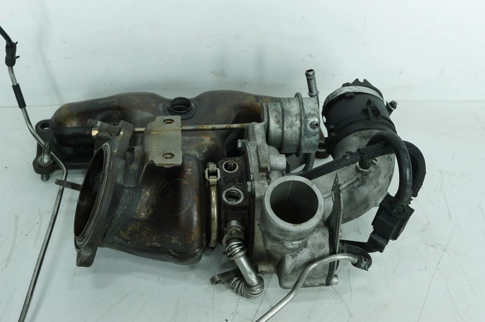 Turbocompresor cargador gasolina OEM 13-15 Jaguar XF 2,0 L AT RWD 53041014871 Foto 2 de 4