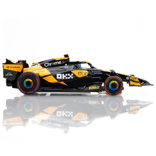 AFX 22104 Mega-G+ McLaren F1 MCL38 #81 Oscar Piastri - Formula One HO Slot Car - Picture 6 of 6