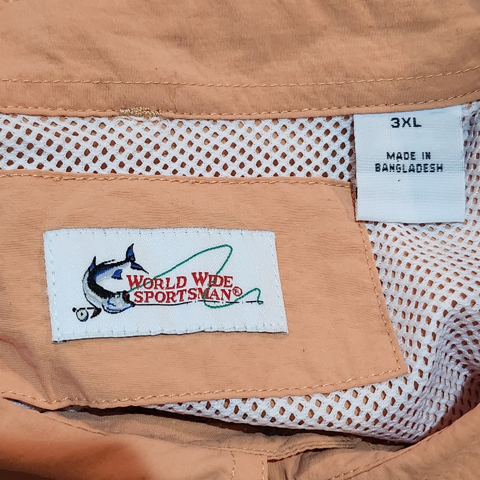 World Wide Sportsman Salmon Peach Short Sleeve Button… Gem