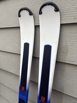 Salomon XDR Focus Skis w/Salomon Lithium 10 Bindings - GREAT