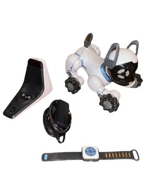 WowWee 0805 Chip Robot Toy Dog INTERACTIVE PUPPY WITH WATCH & CHARGER WORKS EUC