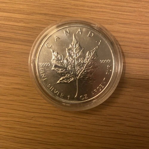 1oz 2011 Maple Leaf 9999 Silver Coin 5