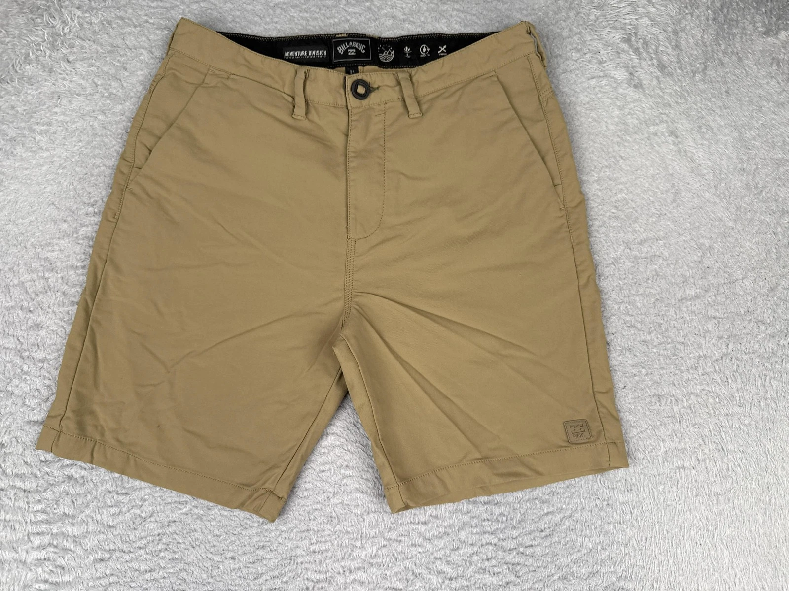 Billabong Shorts Mens 31 Beige Chino 8 Inseam Quick Dry Stretch Skate Summer