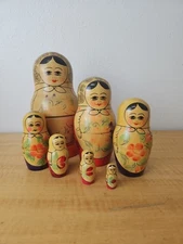 Vintage Russian Matryoshka Nesting Dolls 7-Piece Set Hand Painted