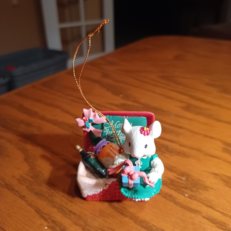 Trim A Home Collectible Tree Charm Mouse Basket Christmas Ornament Vntge ORIG BX