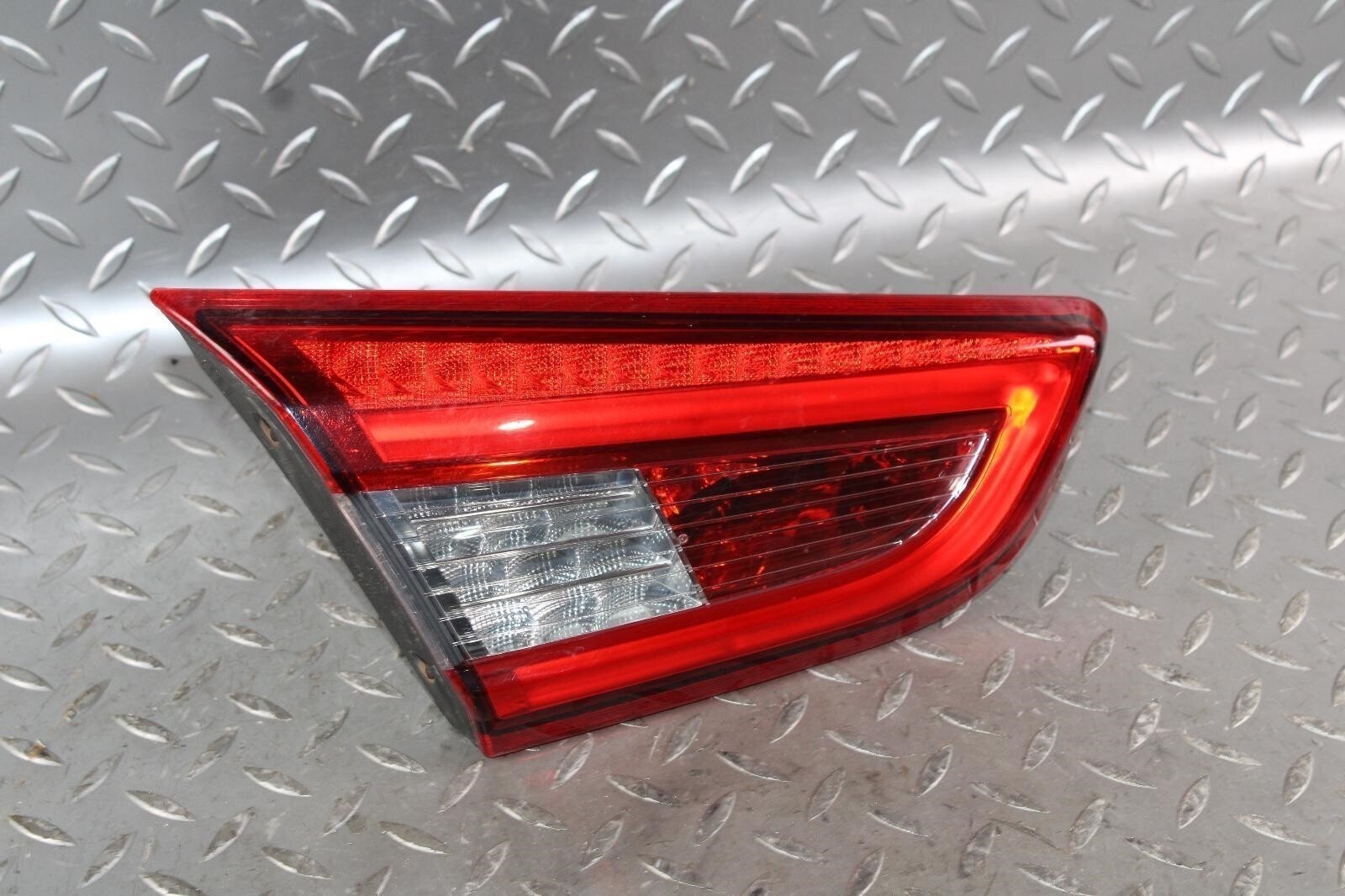 Maserati Ghibli 2014-2017 Left Inner Tail light