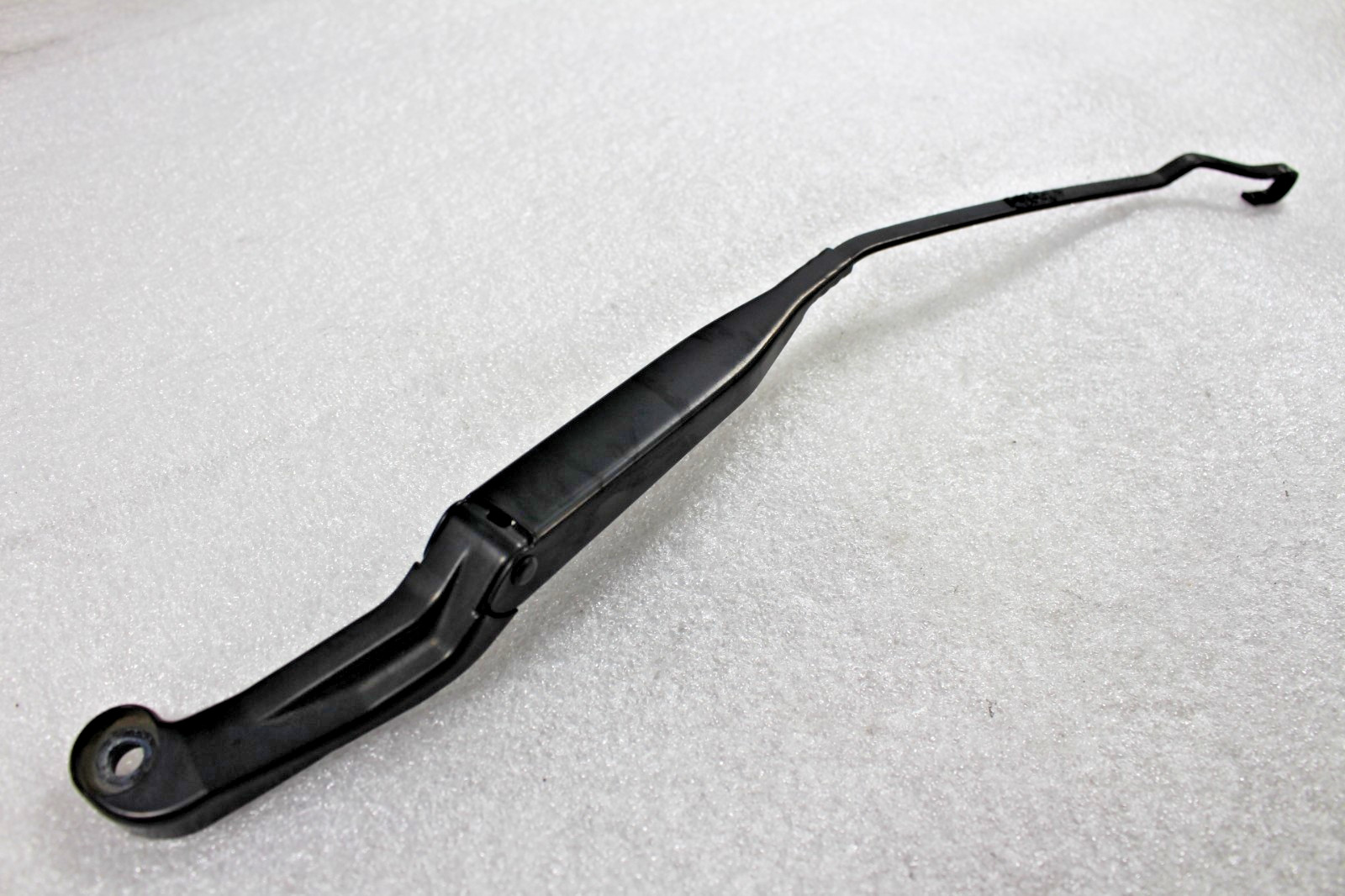 Ferrari F355 RIGHT Wiper arm P/N 64610200