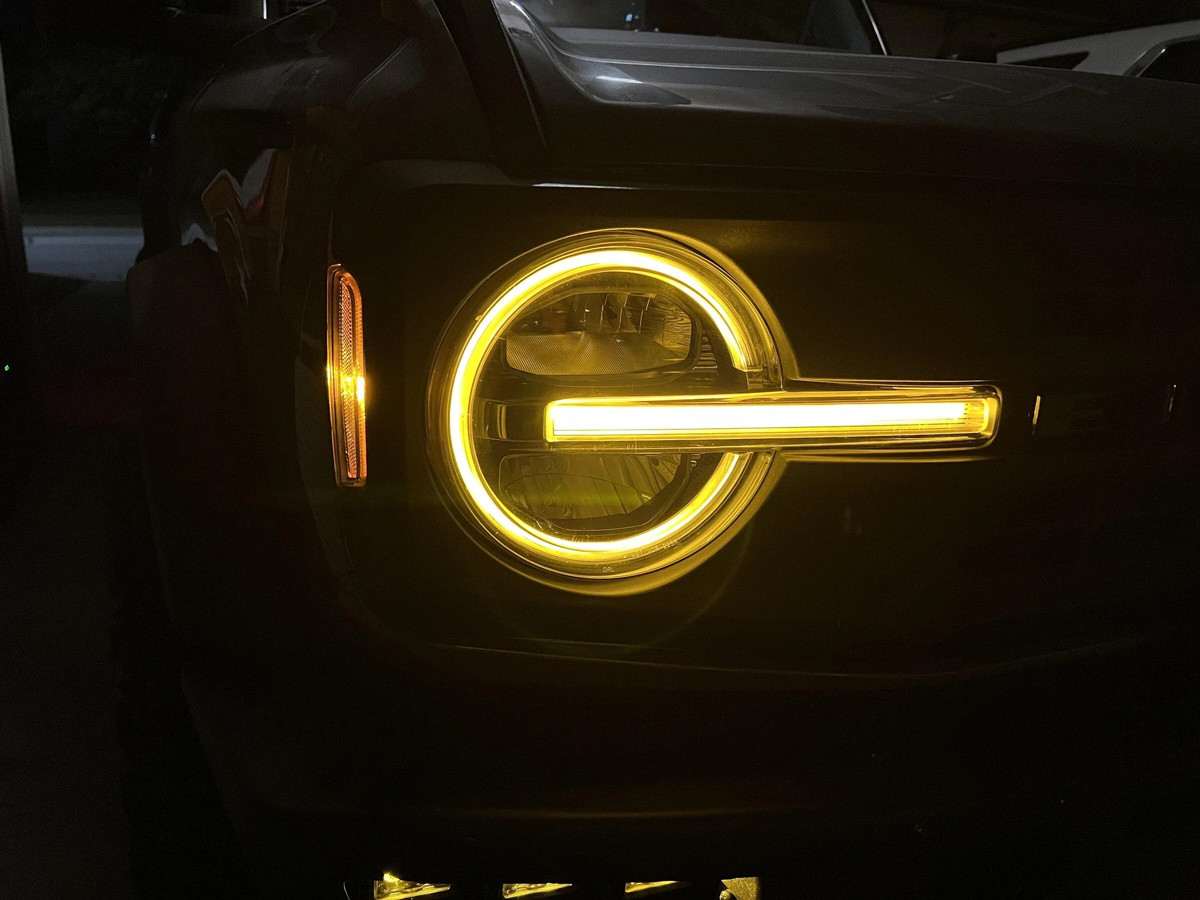 Pair Dynamic LED Headlights For 2021-2025 Ford Bronco Amber/White DRL Headlamp