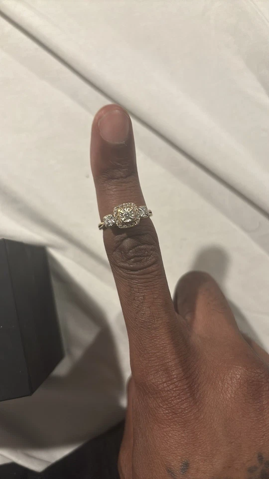 Zales Past Present and Future Engagement ring - Image 4 of 4