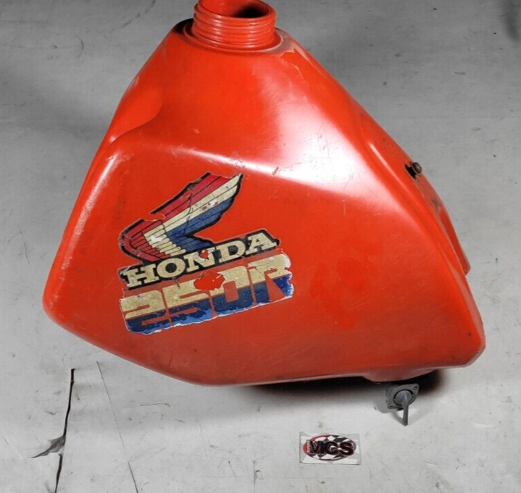 HONDA XR (XR 250 R) OEM Gas tank fuel reservoir w/mounts & petcock