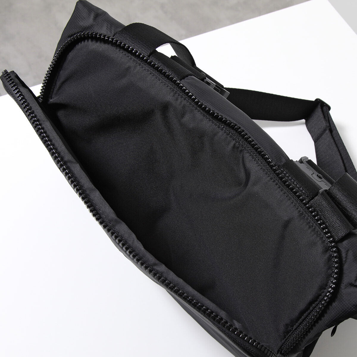 Y-3 Shoulder Bag CN X BODY Convertible CrossBody Black Y-3 Shoulder Bag CN X BODY Convertible CrossBody Black