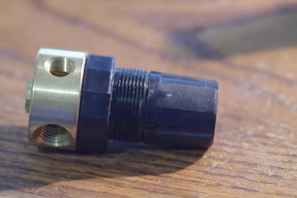 WATTS FLUIDAIR R364-02CK MINIATURE REGULATOR, New OEM - Image 3 of 3