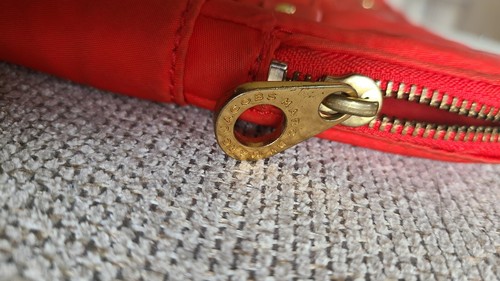 MARC JACOBS Red Laptop Sleeve Fits up to 14 inches USED Small Blemish SEE PHOTOS - Picture 4 of 10