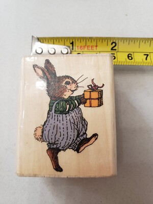 Holly Pond Hill Susan Wheeler  E13022 Oliver's Gift bunny rubber stamp