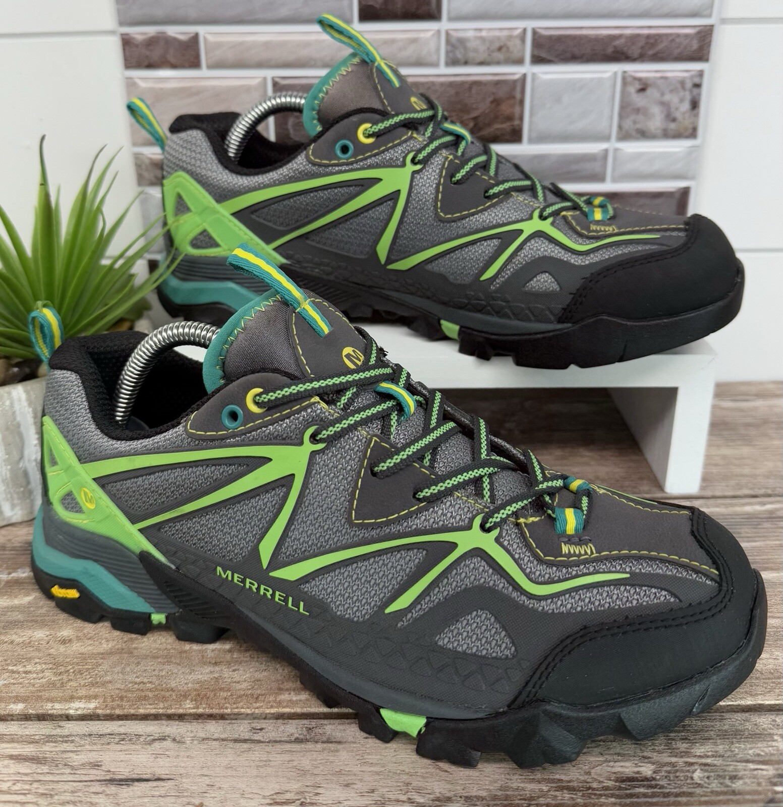 Merrell scarpe da donna escursionismo grigio colomba selvaggia Vibram sneakers taglia US 7 5 J65014