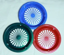 6 GREEN, RED, and BLUE PAPER PLATE HOLDERS, PICNIC, BBQ,       MADE IN THE U.S.A