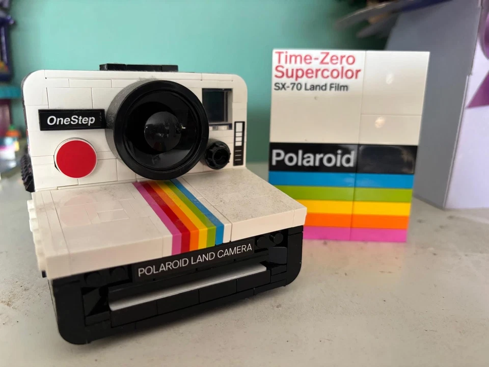 LEGO Ideas 21345 Polaroid OneStep SX-70, photo 1 of 5