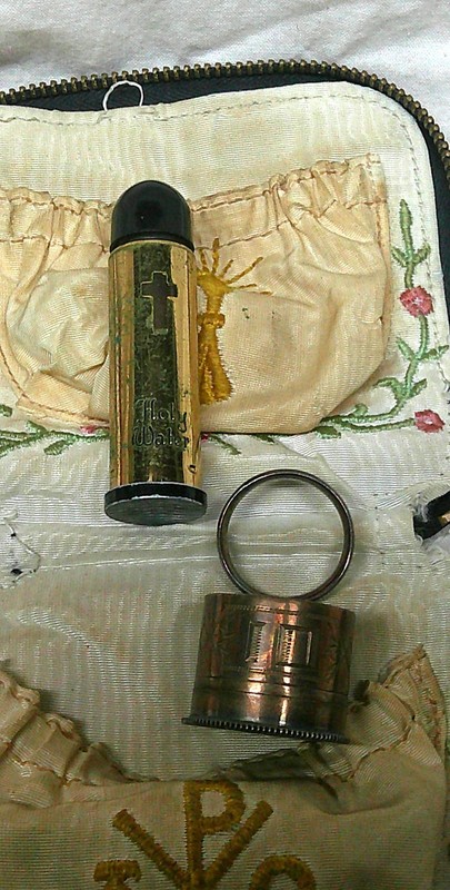 Priest's Travel Sick Call Kit Eucharist Pyx Burse