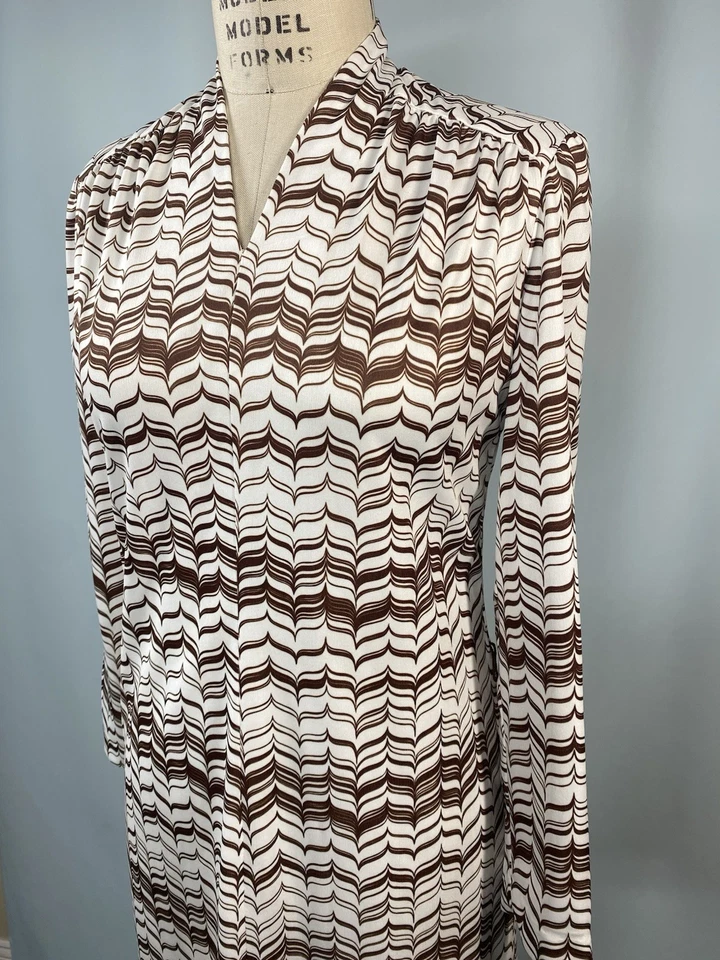 Vintage Dress SIZE MEDIUM 12 white brown zig zag NELLY DON 70s 80s modest - Image 4 of 4
